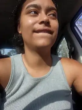 cinnaminnie online show from March 2025 01:37:02 PM