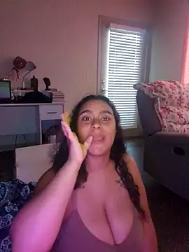 Snapshot of cinnaminnie chatting on March 2026 02:10:02 PM cinnaminnie online show from March 2026 02:10:02 PM