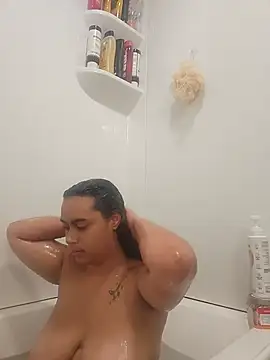 cinnaminnie online show from July 2026 03:55:01 PM