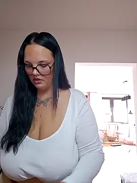 Snapshot of Jujuicy_97 chatting on July 2026 10:09:02 AM Jujuicy 97 online show from July 2026 10:09:02 AM