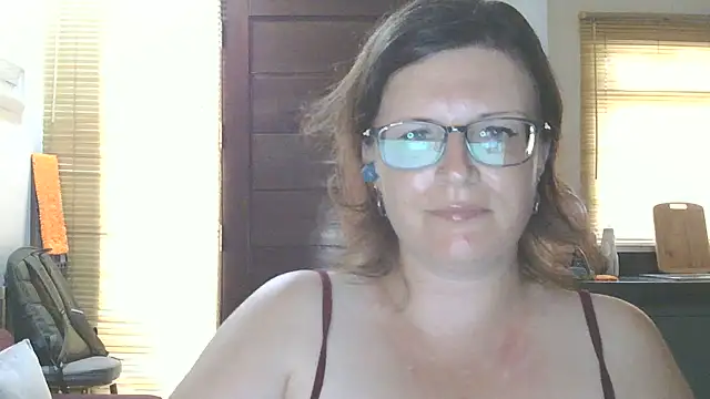 CrimsonMistress online show from July 2026 10:39:02 PM