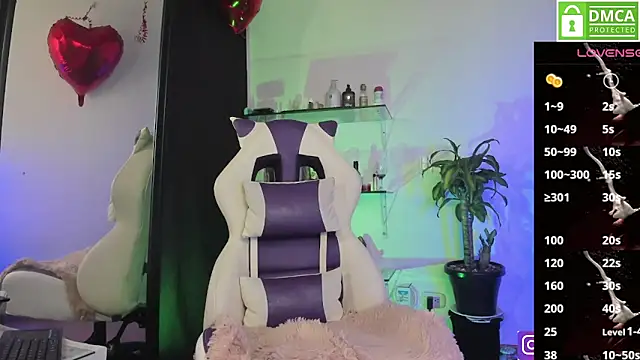 Snapshot of natashaanurak chatting on February 2025 01:13:02 AM natashaanurak online show from February 2025 01:13:02 AM