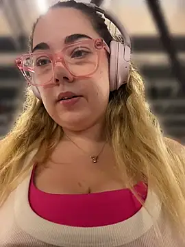 brooklynivy online show from April 2026 12:23:01 PM