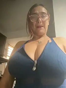 anastasia and jordan online show from October 2025 11:51:02 AM