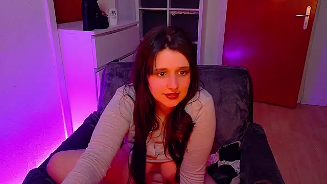 Snapshot of jenna-sxy19 chatting on February 2025 08:17:02 PM jenna-sxy19 online show from February 2025 08:17:02 PM
