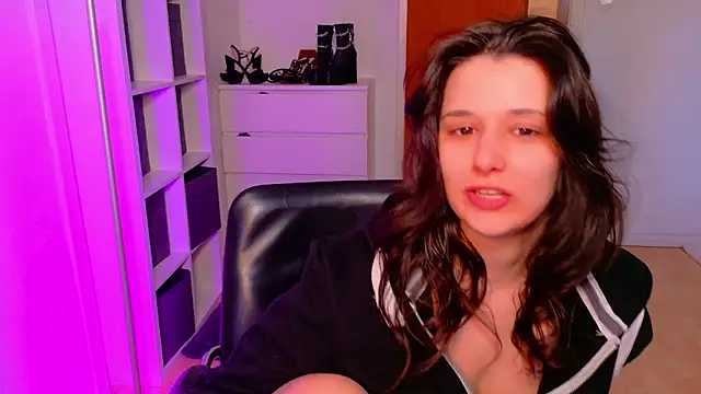 Snapshot of jenna-sxy19 chatting on March 2025 06:21:02 PM jenna-sxy19 online show from March 2025 06:21:02 PM