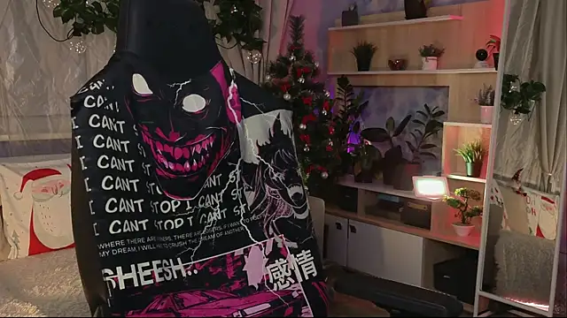 KiraLiLime online show from February 2025 05:31:01 PM