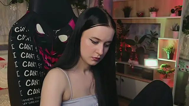 KiraLiLime online show from March 2025 12:32:01 AM