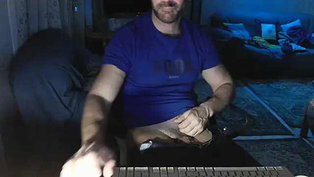 Snapshot of TebaldHot chatting on October 2025 01:17:02 PM TebaldHot online show from October 2025 01:17:02 PM