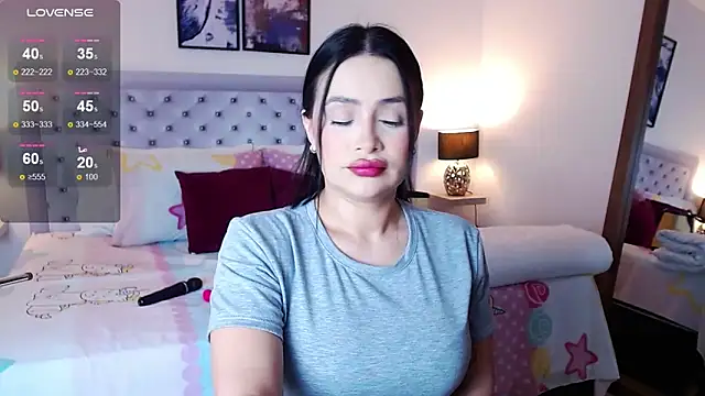 sarascottt online show from February 2026 10:49:02 AM