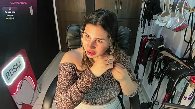 Snapshot of violet_bdsmx chatting on September 2025 09:36:01 PM violet bdsmx online show from September 2025 09:36:01 PM