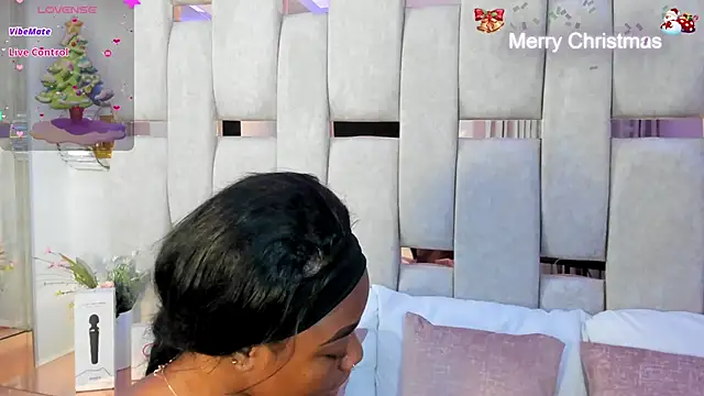 Snapshot of mia_schwarz chatting on December 2024 09:34:01 PM mia schwarz online show from December 2024 09:34:01 PM