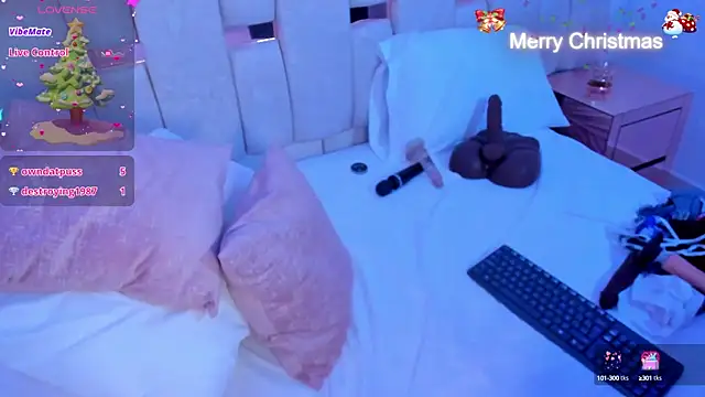 Snapshot of mia_schwarz chatting on December 2024 01:04:01 AM mia schwarz online show from December 2024 01:04:01 AM