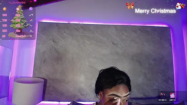 Snapshot of mia_schwarz chatting on December 2024 08:47:02 PM mia schwarz online show from December 2024 08:47:02 PM