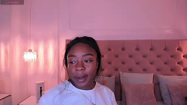 Snapshot of mia_schwarz chatting on January 2025 09:30:02 PM mia schwarz online show from January 2025 09:30:02 PM