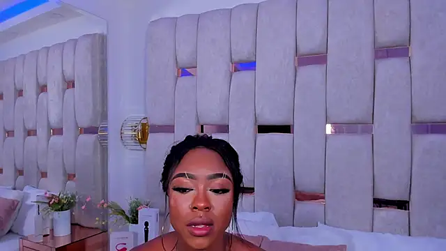 Snapshot of mia_schwarz chatting on January 2025 09:50:01 PM mia schwarz online show from January 2025 09:50:01 PM