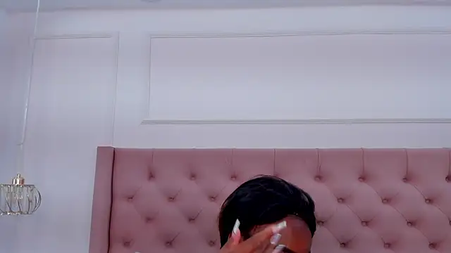 Snapshot of mia_schwarz chatting on September 2025 04:51:02 PM mia schwarz online show from September 2025 04:51:02 PM