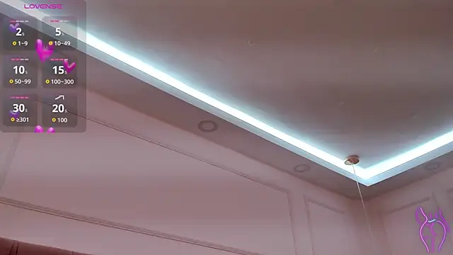 Snapshot of mia_schwarz chatting on September 2025 11:48:01 PM mia schwarz online show from September 2025 11:48:01 PM