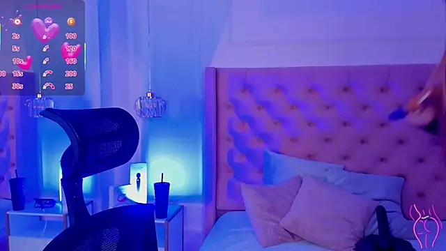 Snapshot of mia_schwarz chatting on September 2025 04:45:02 AM mia schwarz online show from September 2025 04:45:02 AM