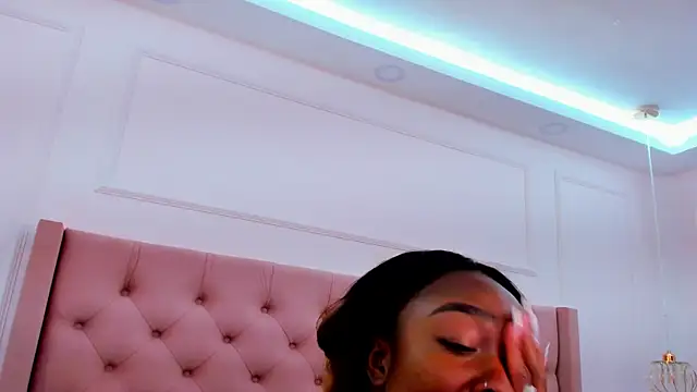 Snapshot of mia_schwarz chatting on September 2025 09:27:02 PM mia schwarz online show from September 2025 09:27:02 PM