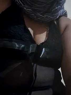 Snapshot of vadapavgirl chatting on October 2025 07:26:01 PM vadapavgirl online show from October 2025 07:26:01 PM