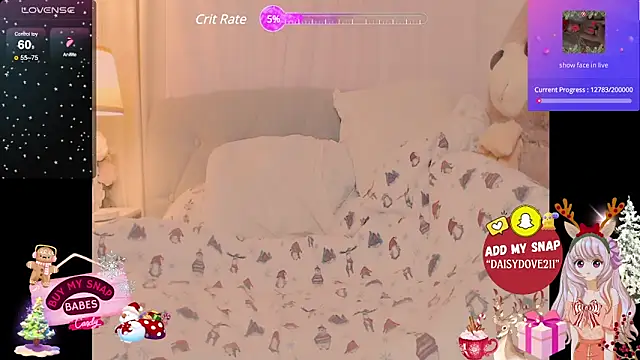 Snapshot of Blondecandie chatting on December 2024 06:26:02 PM Blondecandie online show from December 2024 06:26:02 PM