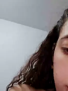 Sweet-diamondxxx online show from December 2024 02:24:02 PM