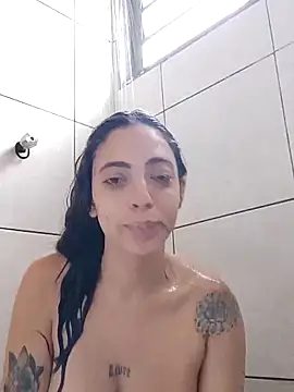 Sweet-diamondxxx online show from December 2024 01:10:02 PM