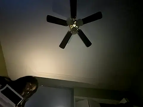 Snapshot of kikiwonderbar chatting on January 2026 11:02:02 AM kikiwonderbar online show from January 2026 11:02:02 AM