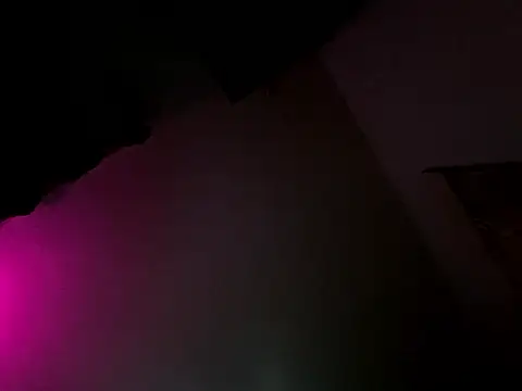 Snapshot of kikiwonderbar chatting on January 2026 10:31:02 AM kikiwonderbar online show from January 2026 10:31:02 AM