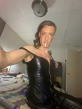 Snapshot of kikiwonderbar chatting on March 2026 01:31:02 AM kikiwonderbar online show from March 2026 01:31:02 AM