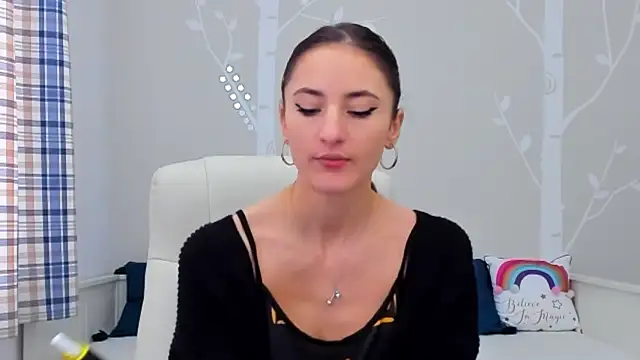 Snapshot of AniaGray chatting on January 2025 10:42:02 AM AniaGray online show from January 2025 10:42:02 AM