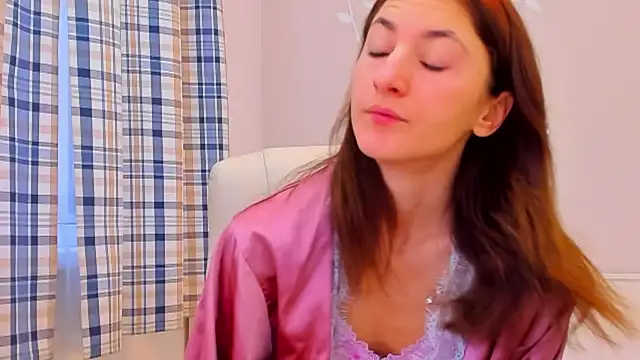 Snapshot of AniaGray chatting on January 2025 06:39:01 AM AniaGray online show from January 2025 06:39:01 AM