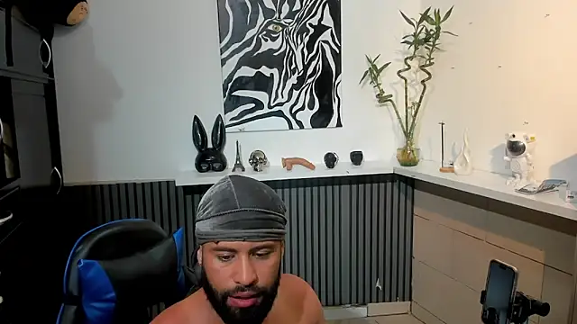 Daemon21 online show from November 2025 10:10:01 PM