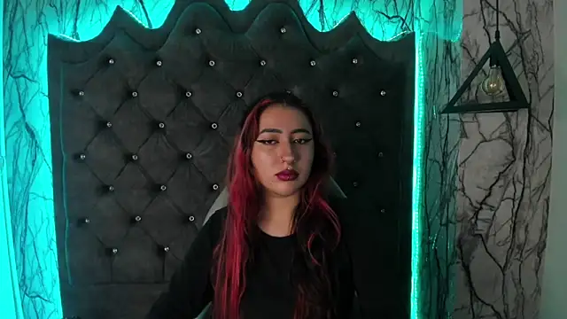 Snapshot of larissa01_ chatting on February 2025 03:12:02 AM larissa01 online show from February 2025 03:12:02 AM