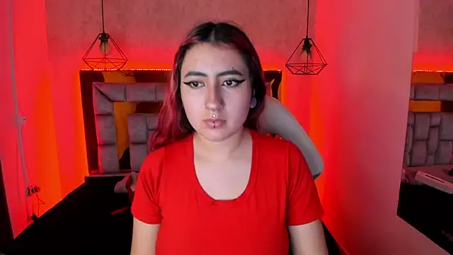 Snapshot of larissa01_ chatting on February 2025 03:56:02 AM larissa01 online show from February 2025 03:56:02 AM