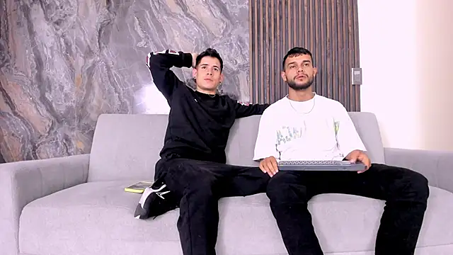 hot day online show from February 2025 01:52:02 AM