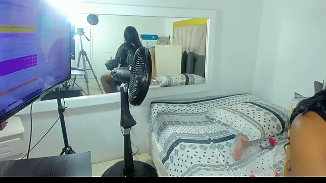 Snapshot of Evelonga_707 chatting on January 2025 07:15:01 PM Evelonga 707 online show from January 2025 07:15:01 PM