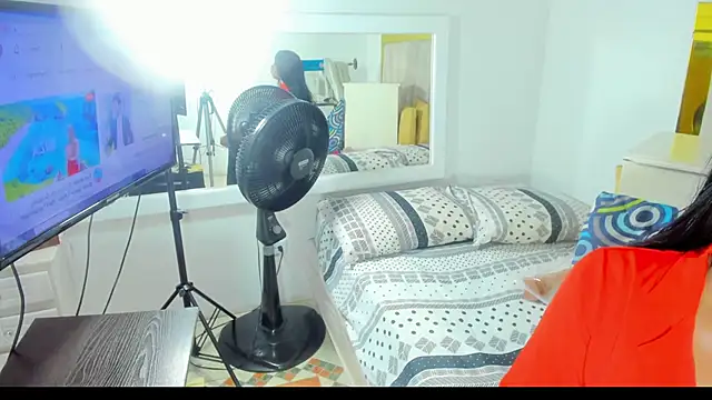 Snapshot of Evelonga_707 chatting on January 2025 07:03:01 PM Evelonga 707 online show from January 2025 07:03:01 PM