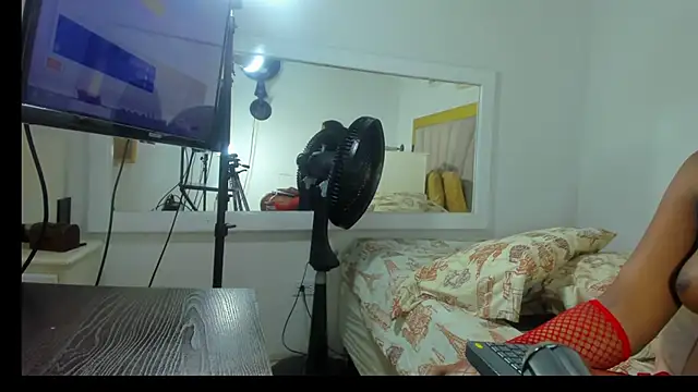 Snapshot of Evelonga_707 chatting on January 2025 07:08:01 PM Evelonga 707 online show from January 2025 07:08:01 PM