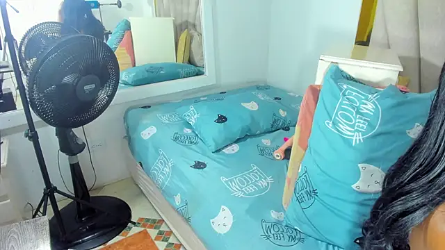 Snapshot of Evelonga_707 chatting on February 2025 07:12:02 PM Evelonga 707 online show from February 2025 07:12:02 PM