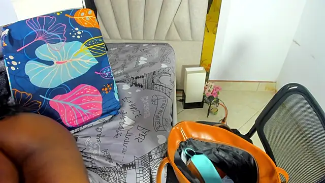 Snapshot of Evelonga_707 chatting on March 2025 07:32:01 PM Evelonga 707 online show from March 2025 07:32:01 PM