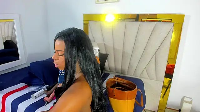 Snapshot of Evelonga_707 chatting on March 2025 07:09:02 PM Evelonga 707 online show from March 2025 07:09:02 PM