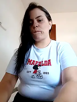 Im Amelia online show from February 2025 03:03:02 PM