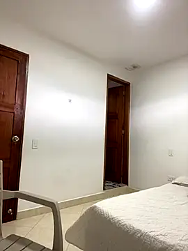 Im Amelia online show from October 2025 04:04:01 PM