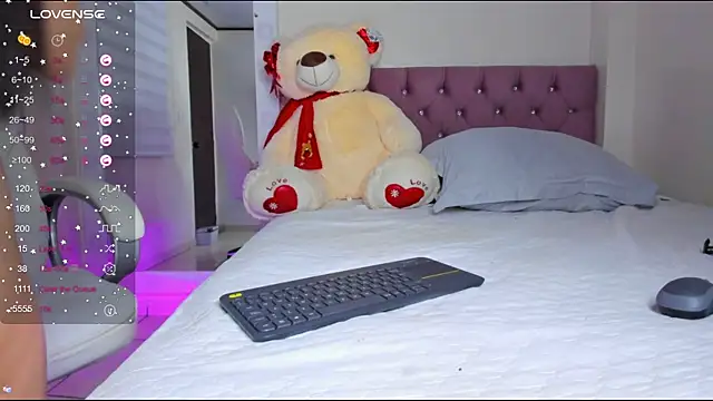 Snapshot of isaa_19 chatting on March 2025 11:15:02 PM isaa 19 online show from March 2025 11:15:02 PM