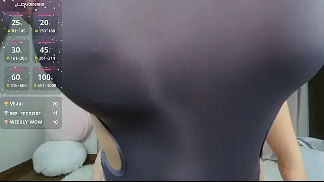 Snapshot of sara__xx__love chatting on March 2025 04:24:02 AM sara  xx  love online show from March 2025 04:24:02 AM