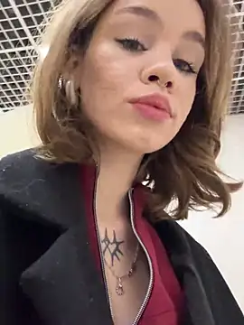 Street young online show from December 2024 01:32:02 PM