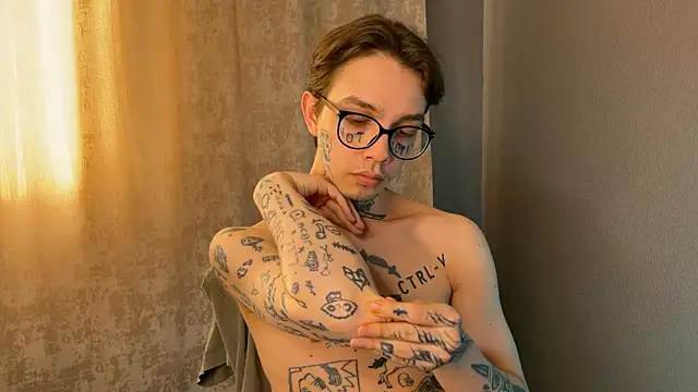 anahori  simon online show from February 2025 01:25:01 PM