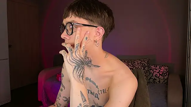 anahori  simon online show from September 2025 06:40:01 PM